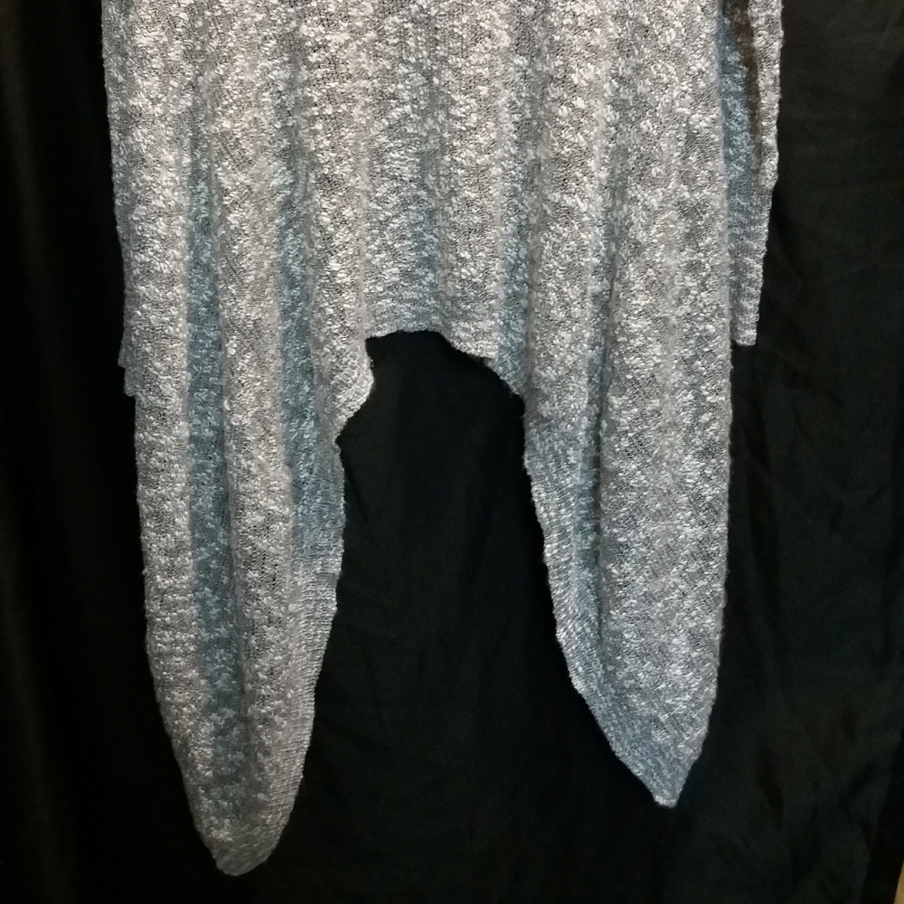 Maddison 3/4 sleeved shawl sweater - Picture 2 of 7